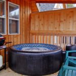 ucluelet hot tub cabin
