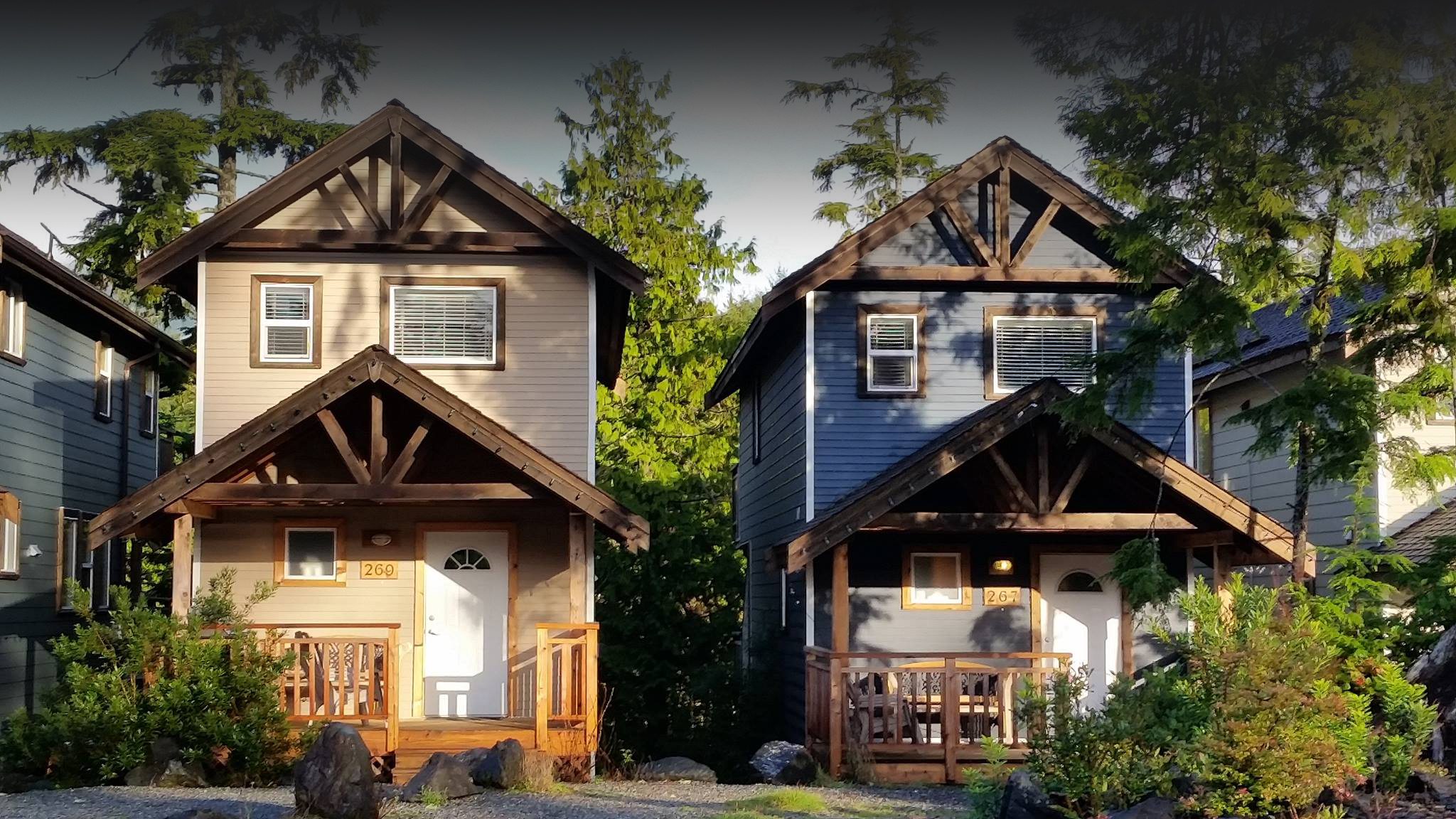 Reef Point Cottages in Ucluelet, Canada